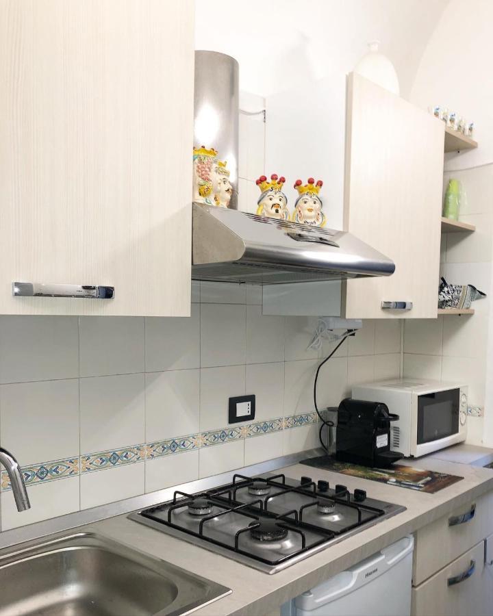 Etnea Home Duomo Катания Екстериор снимка